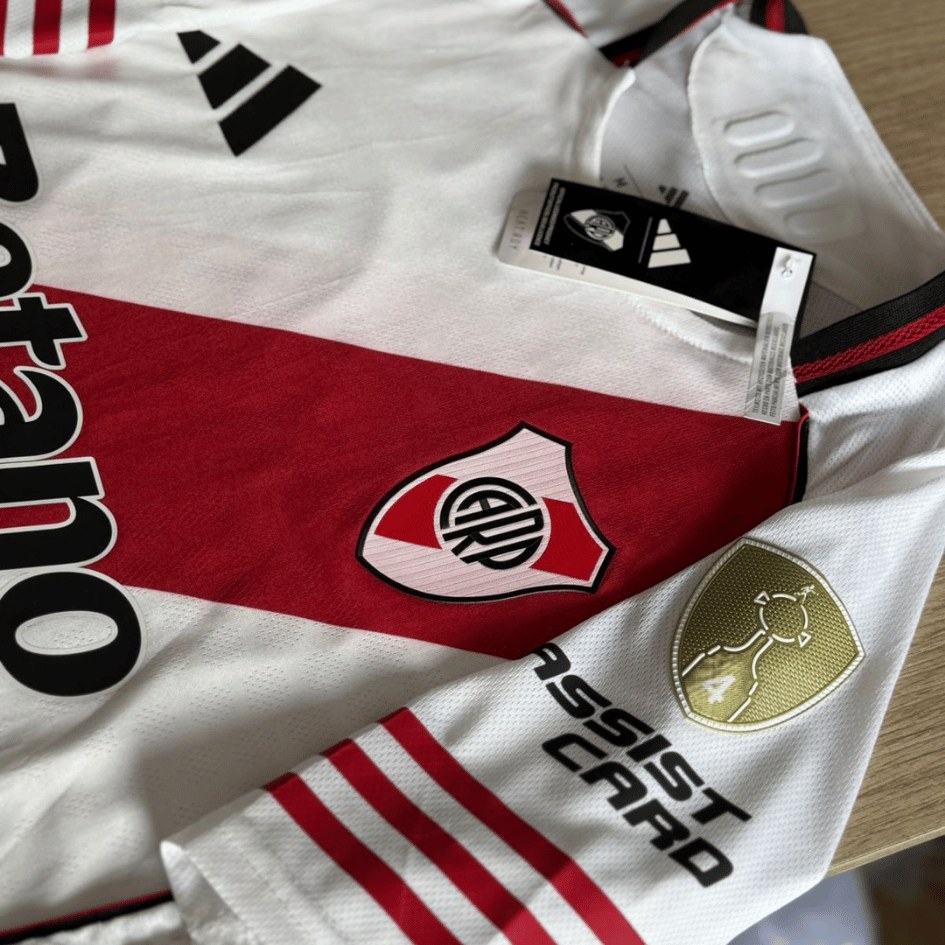 CAMISETA LOCAL RIVER PLATE "QUINTERO" - VERSIÓN JUGADOR 1.1
