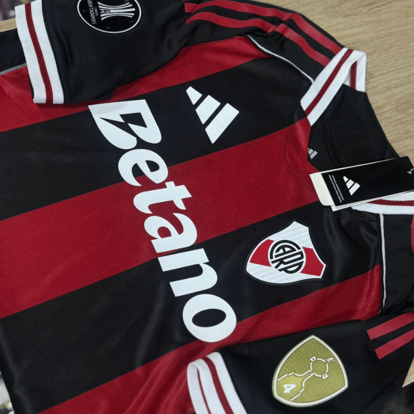 CAMISETA VISITANTE RIVER PLATE "QUINTERO" - VERSIÓN JUGADOR 1.1
