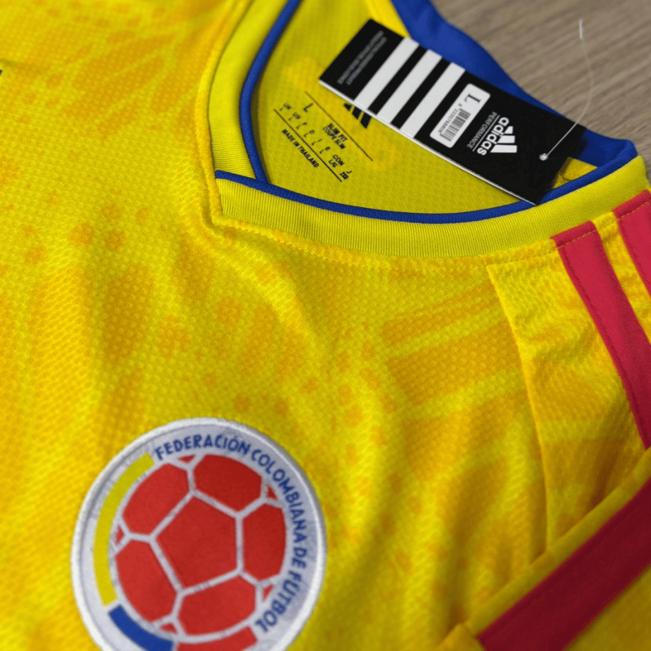 CAMISETA LOCAL SELECCIÓN COLOMBIA MUNDIAL 2026 - VERSIÓN FAN