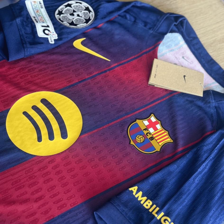 CAMISETA LOCAL BARCELONA 2025/26 "LAMINE YAMAL #10" - VERSIÓN JUGADOR 1.1