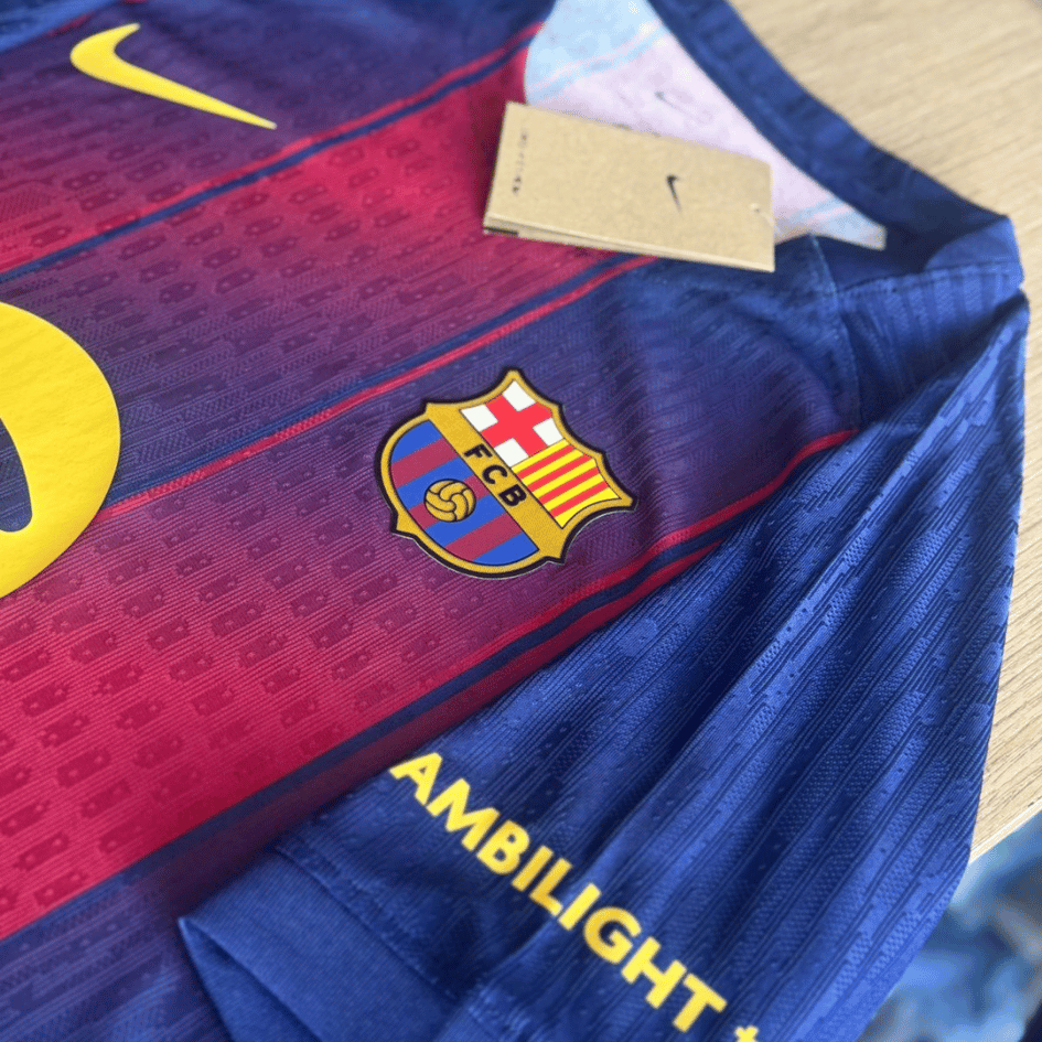 CAMISETA LOCAL BARCELONA 2025/26 "LAMINE YAMAL #10" - VERSIÓN JUGADOR 1.1