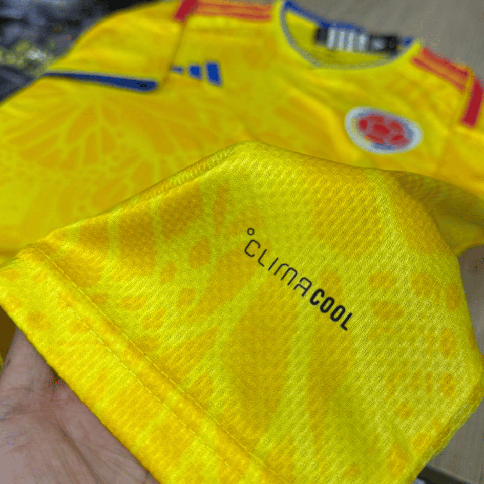 CAMISETA LOCAL SELECCIÓN COLOMBIA MUNDIAL 2026 - VERSIÓN FAN