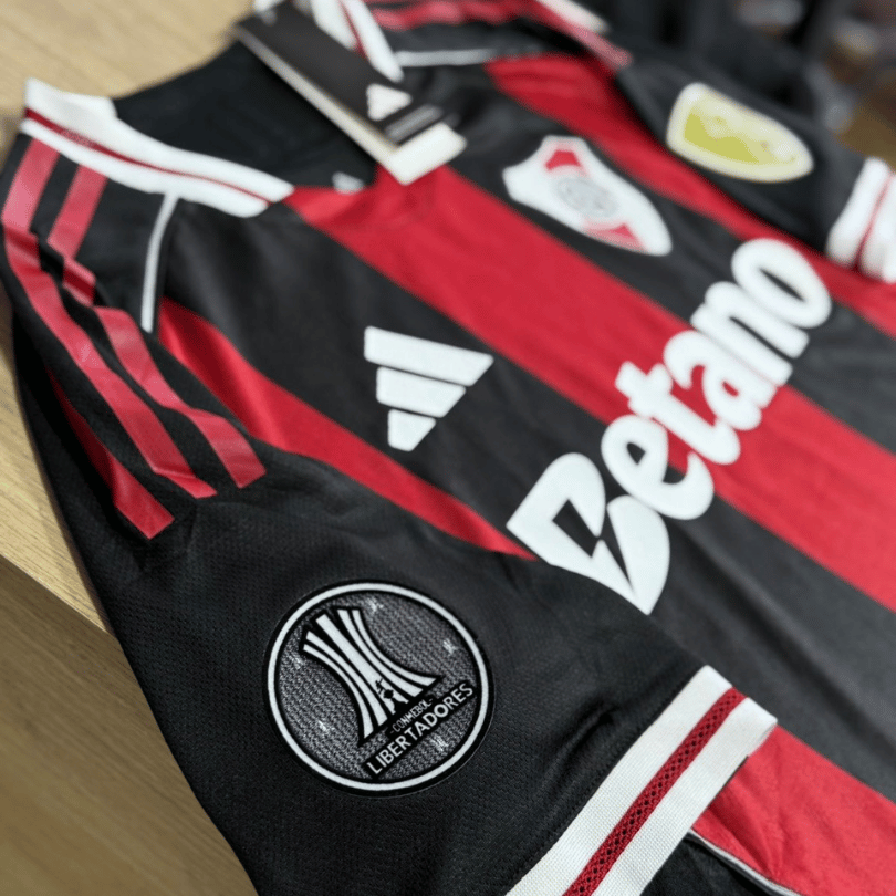 CAMISETA VISITANTE RIVER PLATE "QUINTERO" - VERSIÓN JUGADOR 1.1